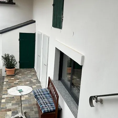 Haus Crisan- Garconniere Апартаменты Gasthof